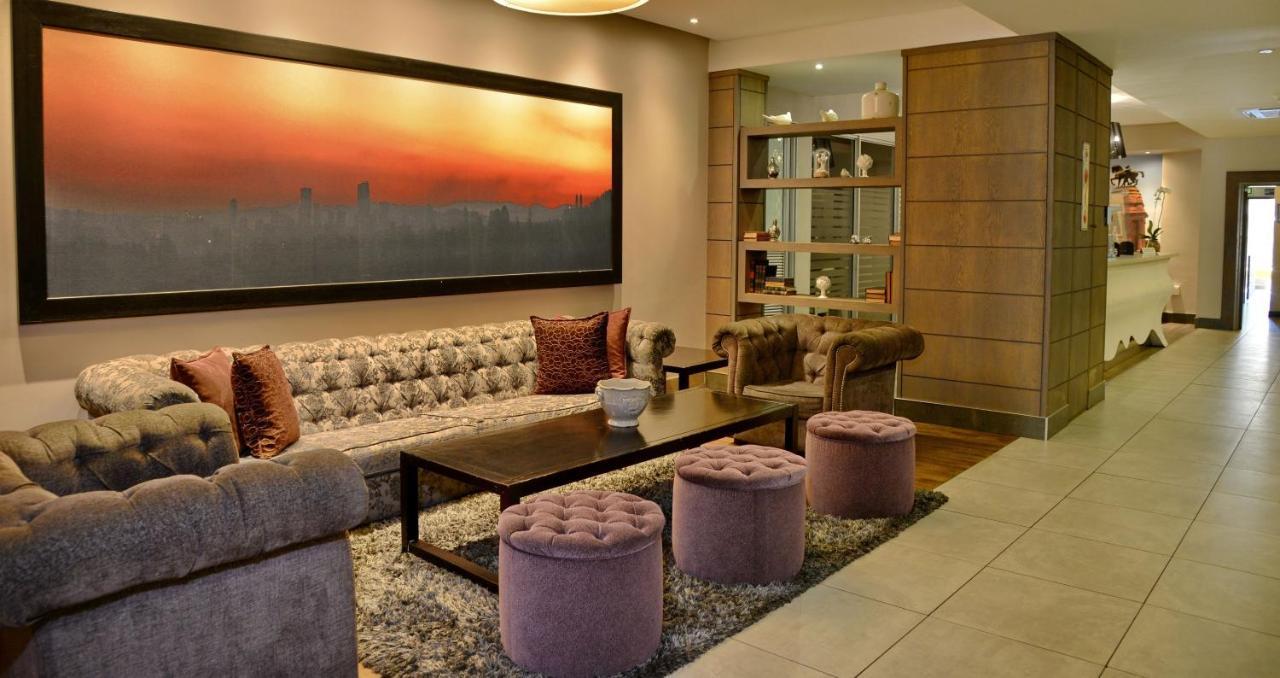 Anew Hotel Hatfield Претория Екстериор снимка