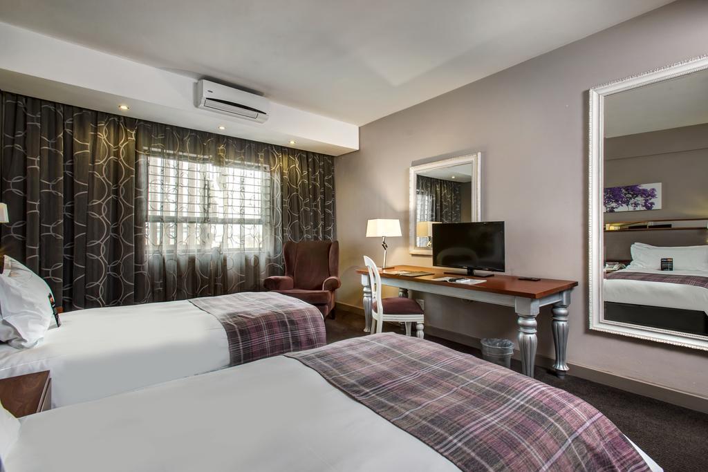 Anew Hotel Hatfield Претория Стая снимка